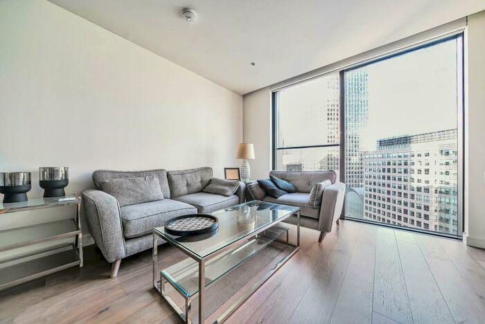 1 Bedroom Flat To Rent In Hampton Tower, Tower Hamlets, London, E14