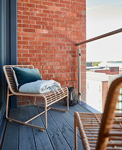 2 Bedroom Apartment To Rent In The Whitmore Collection, Newhall Walk, B3