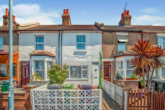 3 Bedroom Terraced House To Rent In St. Vincents Road, Dartford, Kent, DA1