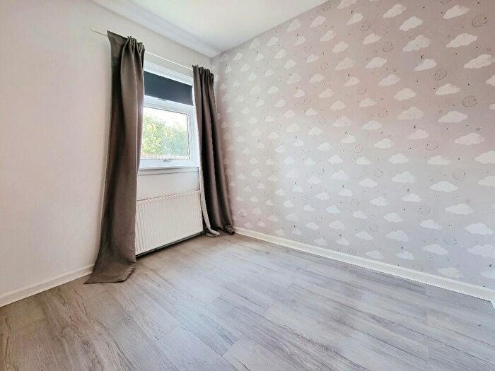 3 Bedroom Flat To Rent In Leven Road, Leven, Fife, KY8