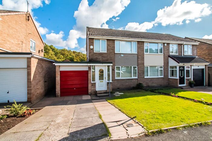 3 Bedroom Semi-Detached House For Sale In Burnhope Road, Barmston, Washington, NE38