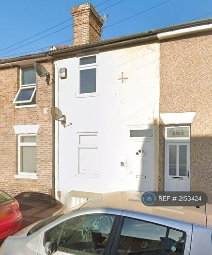3 Bedroom Terraced House To Rent In Thorold Road, Chatham, ME5