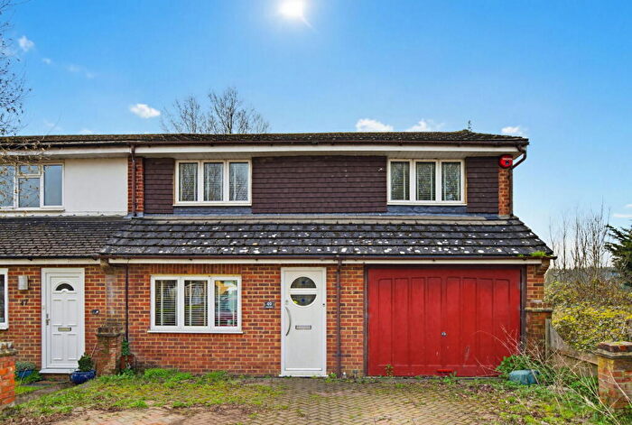 4 Bedroom End Of Terrace House For Sale In Heron Dale, Addlestone, KT15