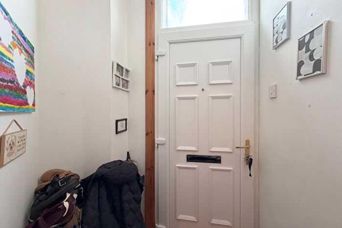 1 Bedroom Flat For Sale In Balsusney Road, Kirkcaldy, Kirkcaldy, KY2