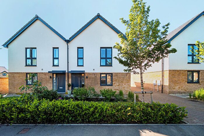 3 Bedroom Semi-Detached House For Sale In Fairfield Way, Keynsham, BS31