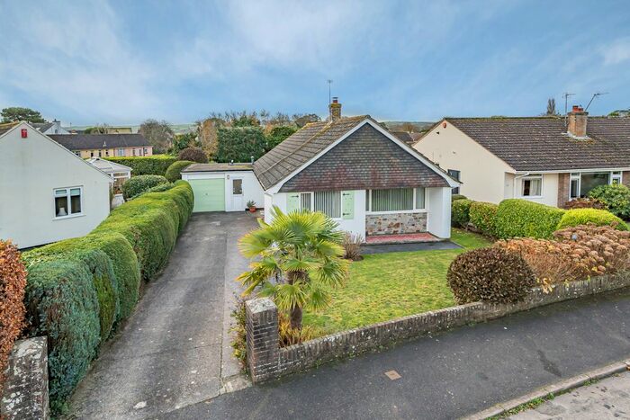 2 Bedroom Detached Bungalow For Sale In Pound Field, Stoke Gabriel, Totnes, TQ9