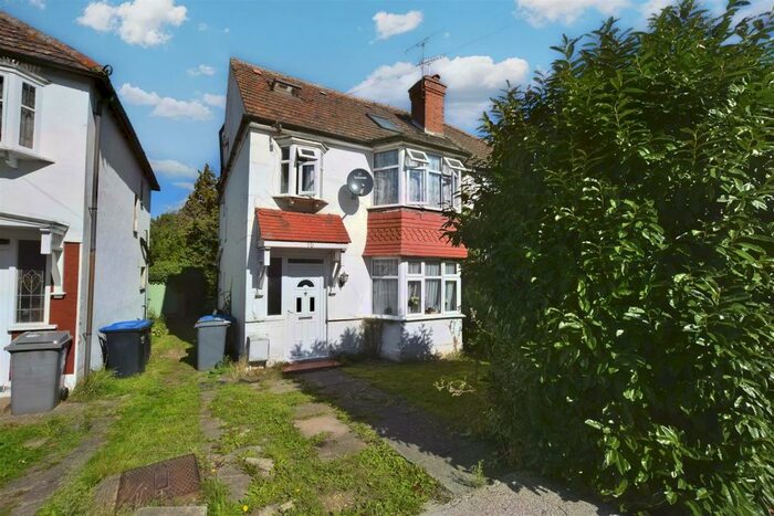 5 Bedroom Semi-Detached House To Rent In Abbotts Drive, Wembley, HA0