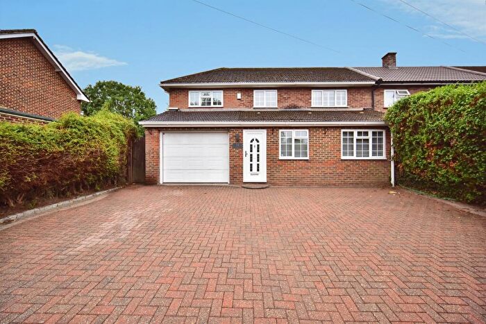 4 Bedroom Semi Detached House For Sale In Northumberland Road, Maidstone, ME15
