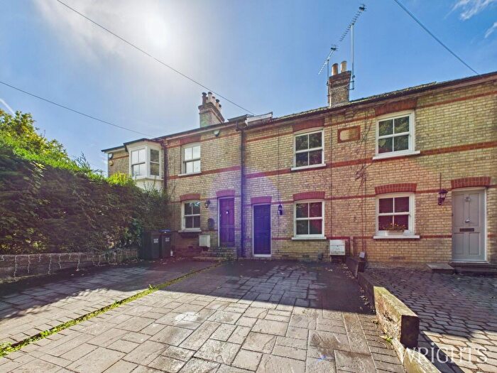 2 Bedroom Terraced House For Sale In Chantry Lane, Hatfield, AL10