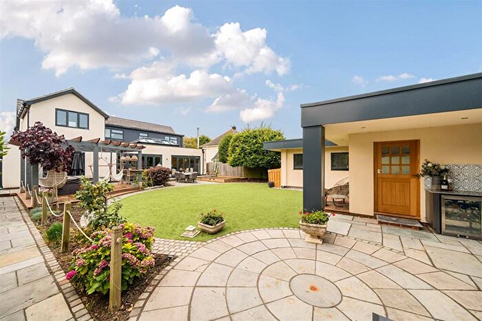 5 Bedroom Detached House To Rent In Haven Crescent, Hill Head, PO14