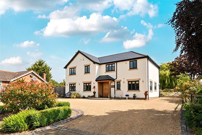 4 Bedroom Equestrian Property For Sale In Manthorpe, Bourne, Lincolnshire, PE10