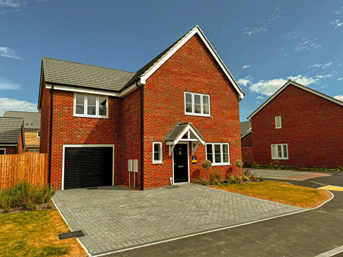 4 Bedroom Detached House For Sale In Azalea Avenue, Fordham, CB7