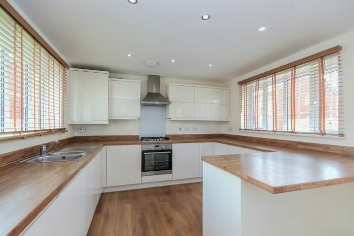 4 Bedroom Detached House To Rent In Storksbill Lane, Southmoor, OX13