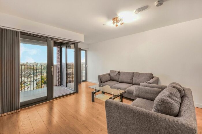 1 Bedroom Flat To Rent In Great Eastern Road, London, E15