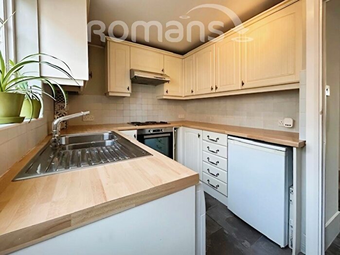 2 Bedroom Apartment To Rent In Rectory Road, SL6