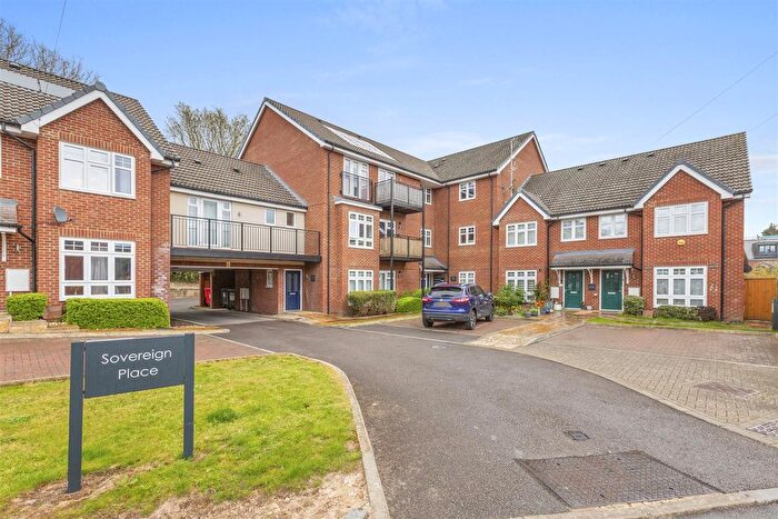 2 Bedroom Flat For Sale In Sovereign Place, High Wycombe, HP13