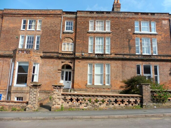 2 Bedroom Flat To Rent In George Street, Louth LN11