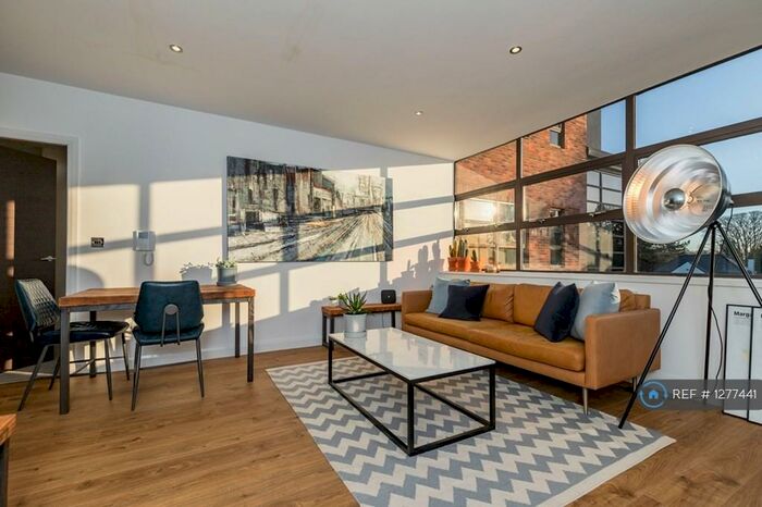 1 Bedroom Flat To Rent In Macclesfield Road, Wilmslow, SK9