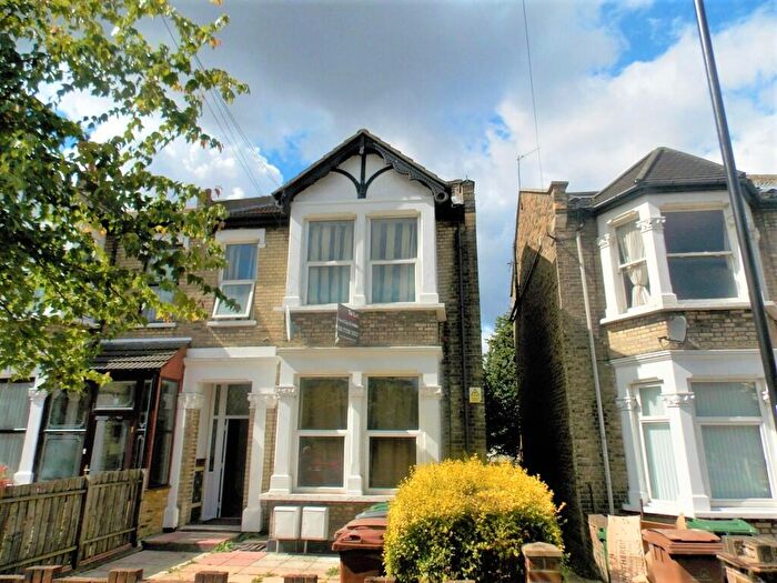 Studio To Rent In Poppleton Road, Leytonstone, E11