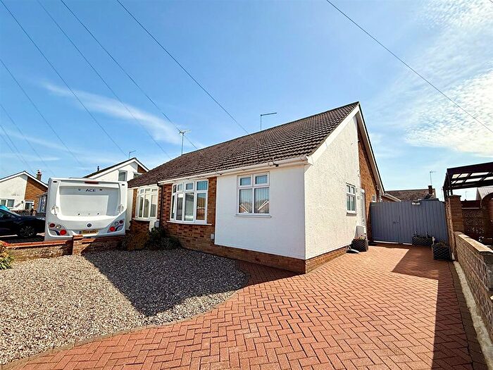 3 Bedroom Semi Detached Bungalow For Sale In Winifred Way, Caister-On-Sea, NR30