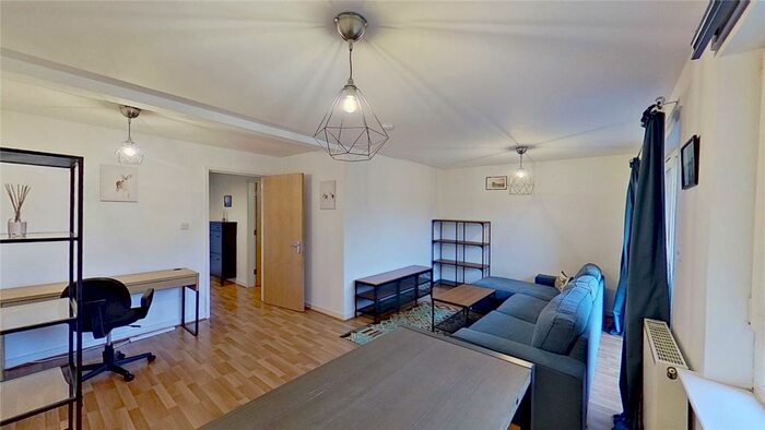 2 Bedroom Flat To Rent In Albion Gardens, Edinburgh, Midlothian, EH7