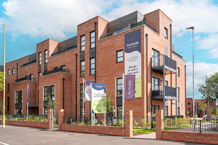 1 Bedroom Flat For Sale In Flat Parkside, St Albans Road, Watford, WD25