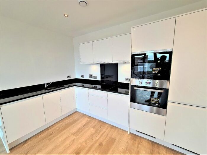 1 Bedroom Flat To Rent In Baronet House, Park Royal, NW10