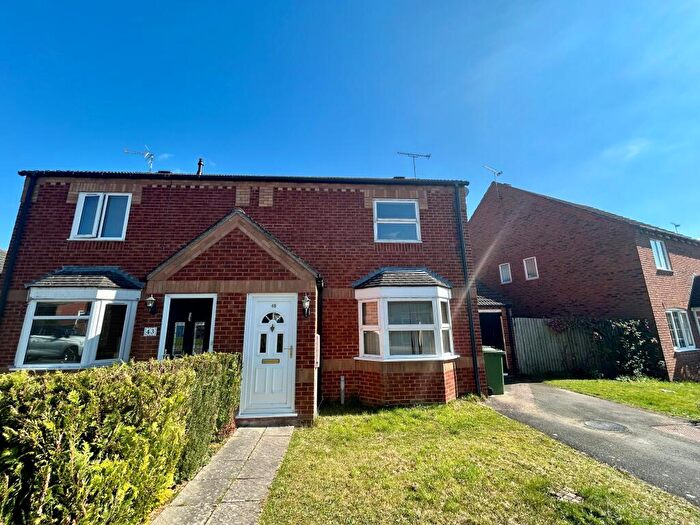 3 Bedroom Semi-Detached House To Rent In Erica Drive, Whitnash, Leamington Spa, CV31