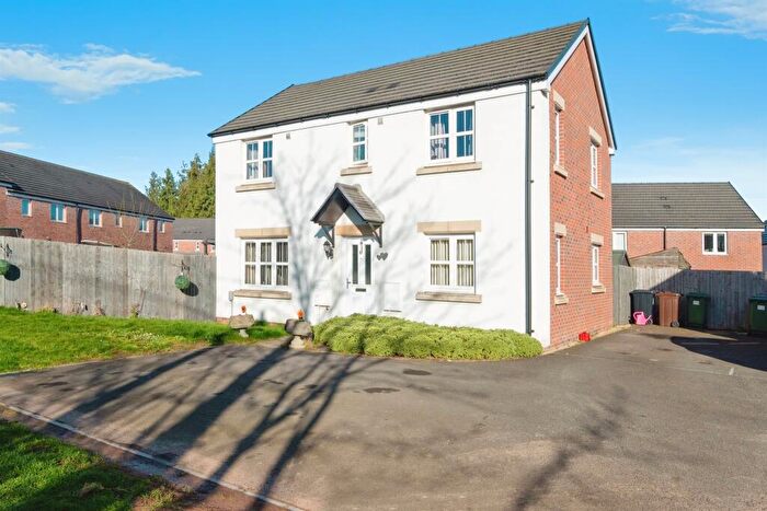 3 Bedroom Detached House For Sale In Woodpecker Drive, Clehonger, Hereford, HR2