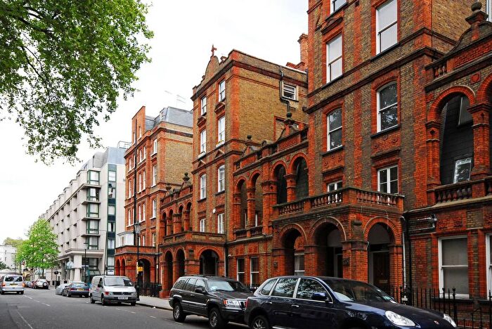 2 Bedroom Flat For Sale In Courtfield Road, South Kensington, London, SW7