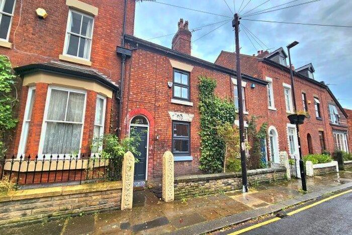 3 Bedroom Terraced House To Rent In Whitechapel Street, Manchester, M20