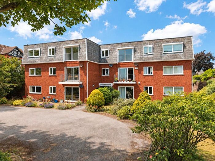 3 Bedroom Apartment For Sale In Stanley Road, Hoylake, Wirral, Merseyside, CH47