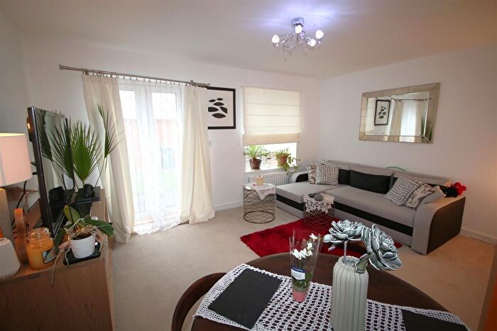 2 Bedroom Property To Rent In Norris Walk, Harrietsham, Maidstone, ME17