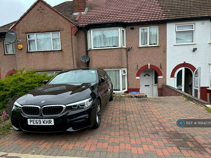 3 Bedroom Terraced House To Rent In Crest Road, London, NW2