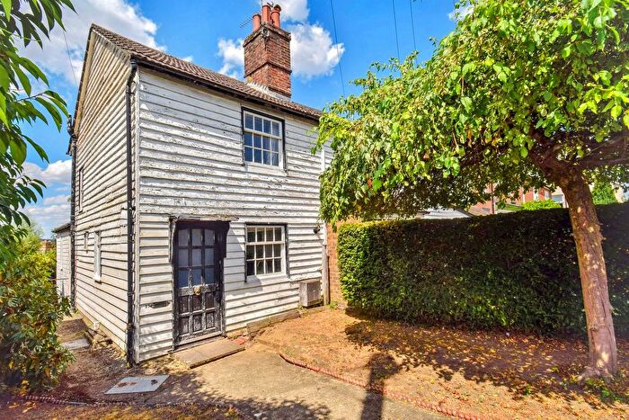 2 Bedroom Terraced House For Sale In Hartslands Road, Sevenoaks, TN13