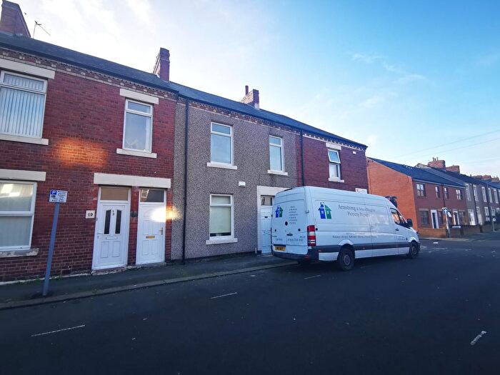 2 Bedroom Flat To Rent In Middleton Street, Blyth, NE24