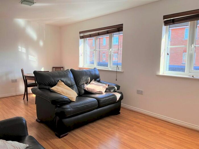 3 Bedroom Maisonette To Rent In Columbia Road, Broxbourne, EN10