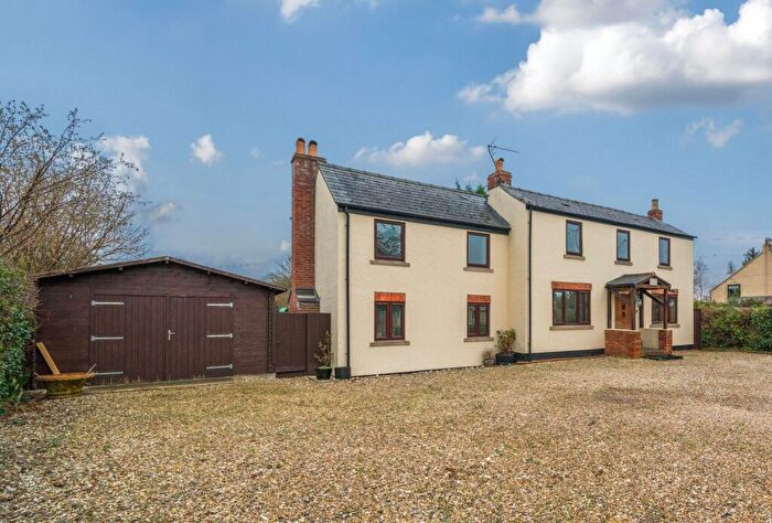 4 Bedroom Detached House For Sale In Bamfurlong Lane, Cheltenham, Gloucestershire, GL51