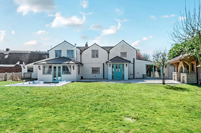 4 Bedroom Detached House For Sale In Packhorse Lane, Purton Stoke, Nr Swindon, SN5