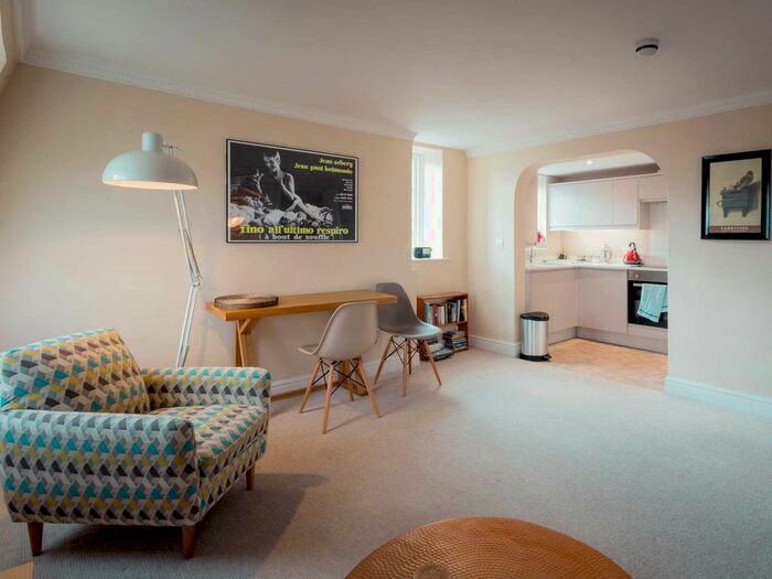 1 Bedroom Flat To Rent In Fountain Buildings, Bath, BA1