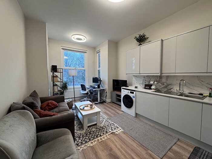 1 Bedroom Flat To Rent In Waldram Park Road, London, SE23