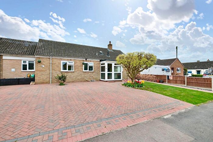 4 Bedroom Bungalow For Sale In Rusts Lane, Alconbury, Huntingdon, PE28