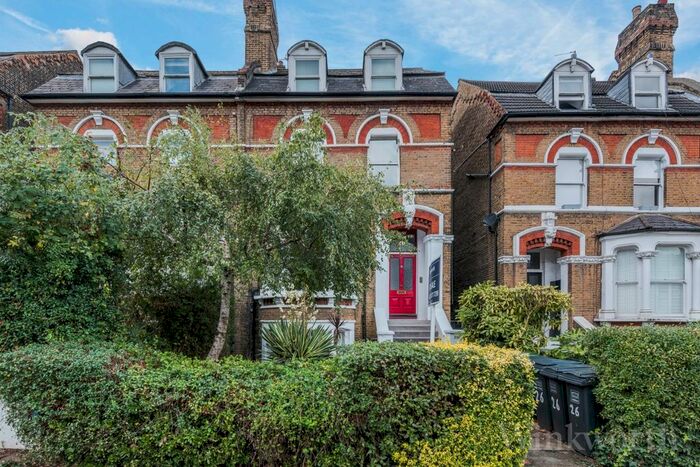 2 Bedroom Flat To Rent In Pepys Road, London, SE14