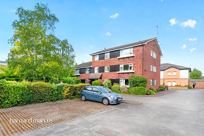 1 Bedroom Flat For Sale In The Stanfords, East Street, Epsom, KT17