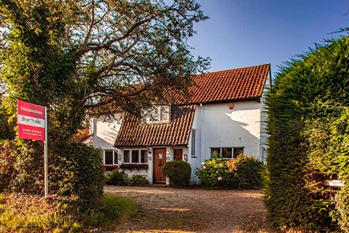 5 Bedroom Detached House For Sale In Barn Cottage, Tidmarsh, RG8