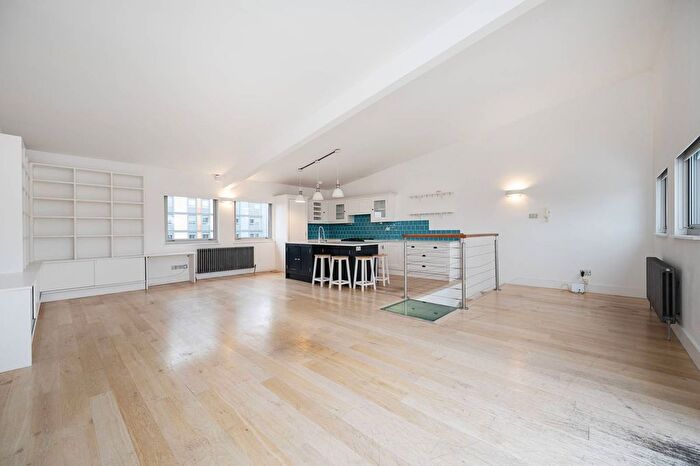 2 Bedroom Flat To Rent In Sunlight Square, Bethnal Green, London, E2