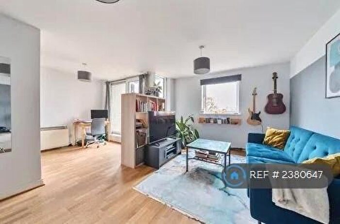 1 Bedroom Flat To Rent In Fishguard Way, London, E16
