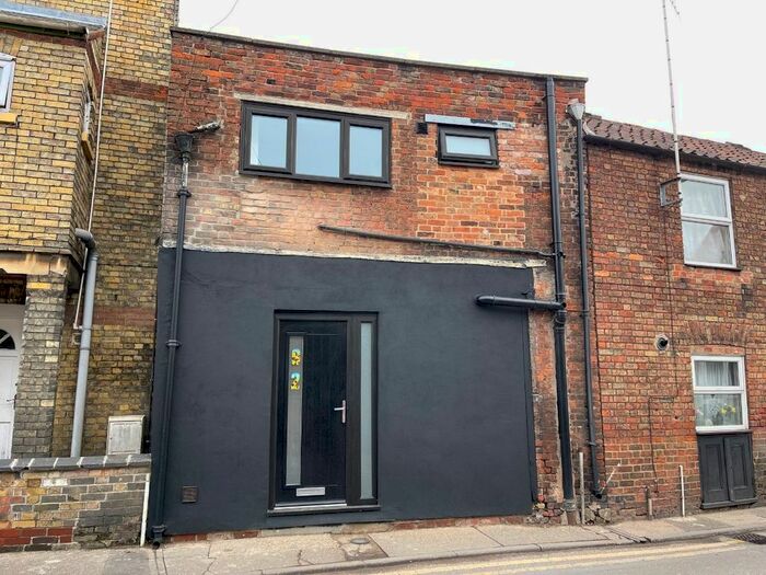 1 Bedroom Flat To Rent In West Street, Wisbech, PE13