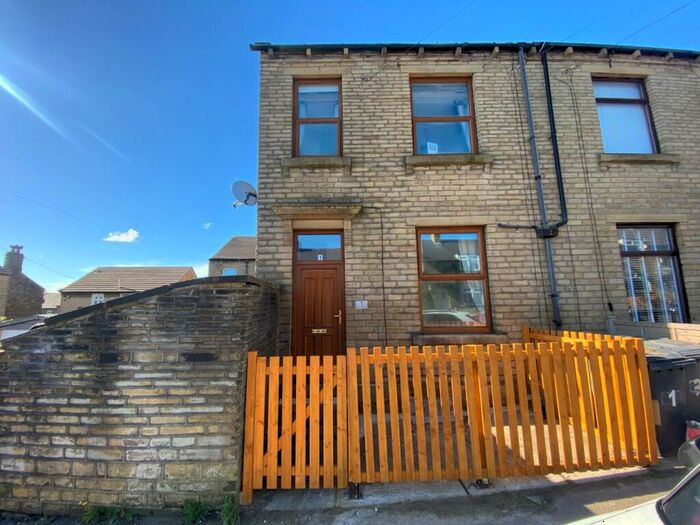 2 Bedroom End Of Terrace House To Rent In Quarmby Road, Quarmby, Huddersfield, HD3