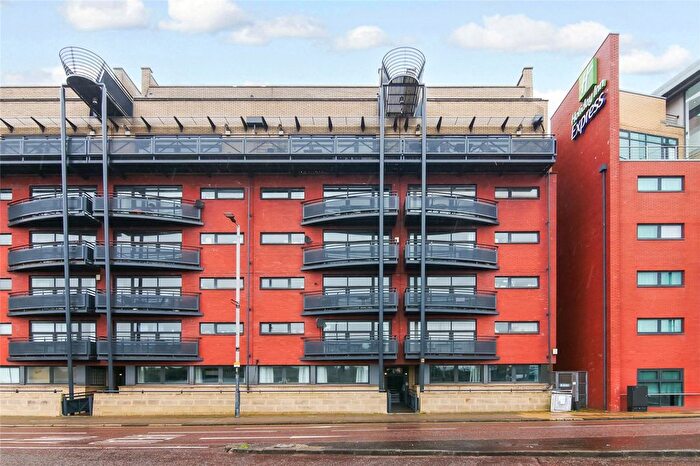 2 Bedroom Flat For Sale In Clyde Street, Glasgow, Glasgow City, G1